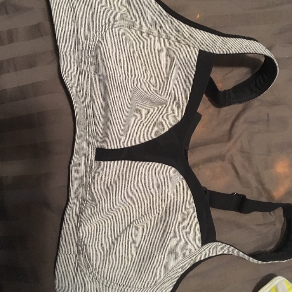 Lululemon 36dd tata tamer bra